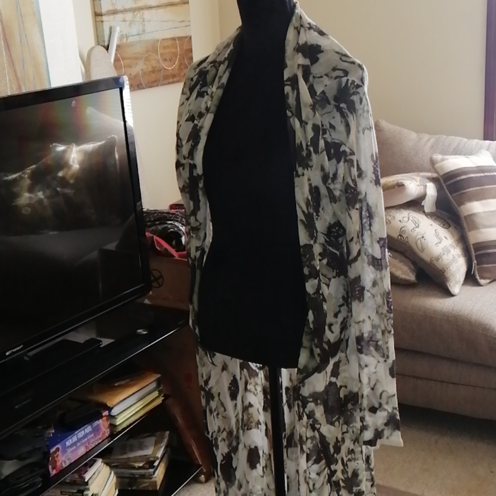 Cardigan - Picture 3 of 3